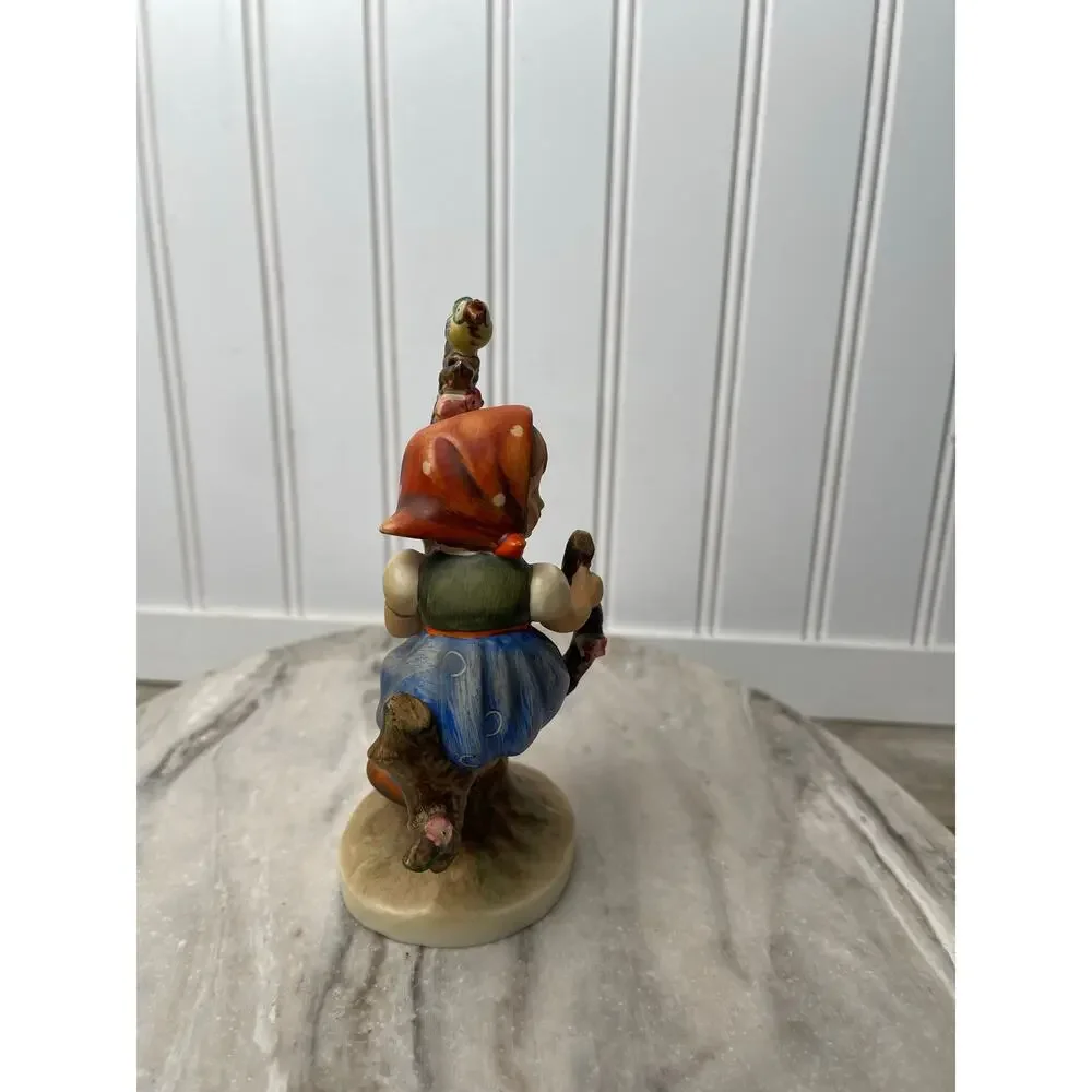 Goebel Hummel Apple Tree Girl 141/1 Figurine Vintage TMK-3 Stylized Bee 6